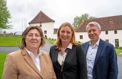 Das Dreier-Direktorium der Caritas Steiermark ist wieder komplett: Direktorin Nora Tödtling-Musenbichler (Mitte) mit Vizedirektorin Petra Prattes und dem neuen Vizedirektor Thomas Ferk.
