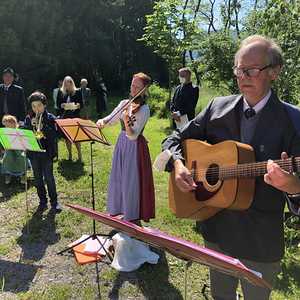 Fronleichnam unter schönem Himmel